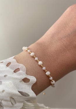Beżowa bransoletka na rękę