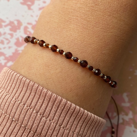 Brązowa bransoletka