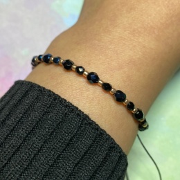 Czarna bransoletka