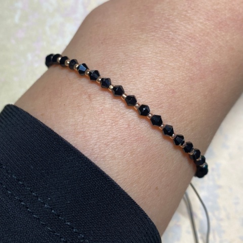 Czarna bransoletka