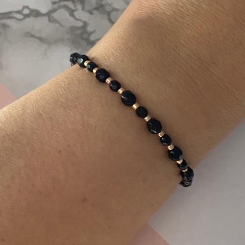 Czarna bransoletka