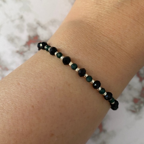 Czarna z zielonym bransoletka Luna w wersji srebrnej