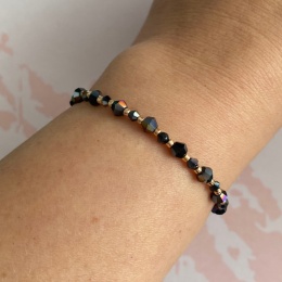 Czarna bransoletka opalizująca Mira w wersji złotej