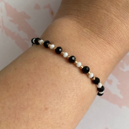 Czarna z białym bransoletka Luna w wersji złotej