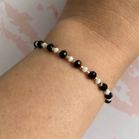 Czarna z białym bransoletka Luna w wersji złotej