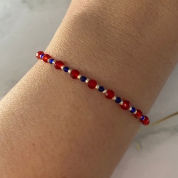 Czerwona bransoletka