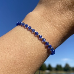 Niebieska bransoletka