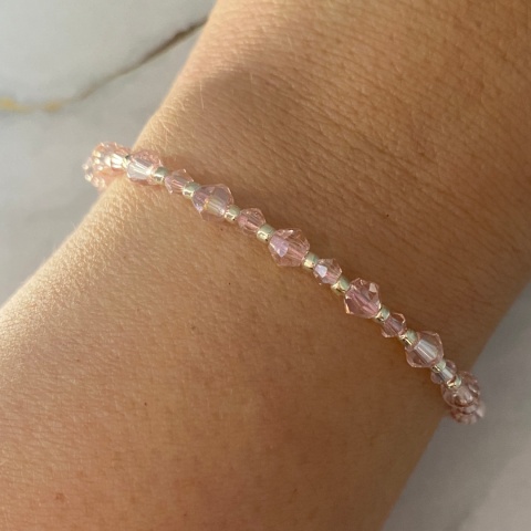 Różowa bransoletka