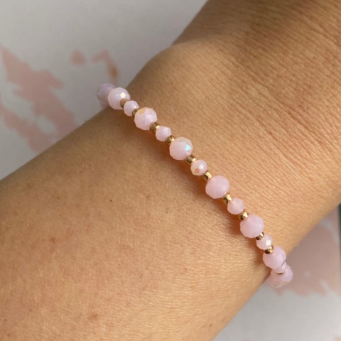 Różowa bransoletka