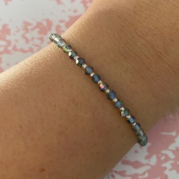 Szara bransoletka Noksi w wersji srebrnej